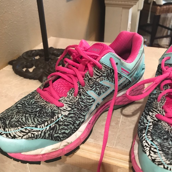 ASICS - Picture 5 of 7